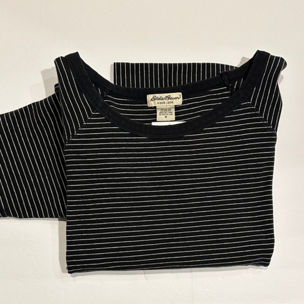 Eddie Bauer Black and White Striped crewneck T-shirt Top Size Medium
